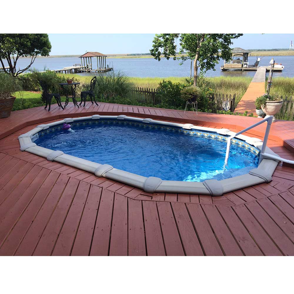 Customer photo: 'We are really pleased with the way the pool turned out.
The pool is much nicer than any above ground I have seen.' - P. Parsons, Jacksonville, FL