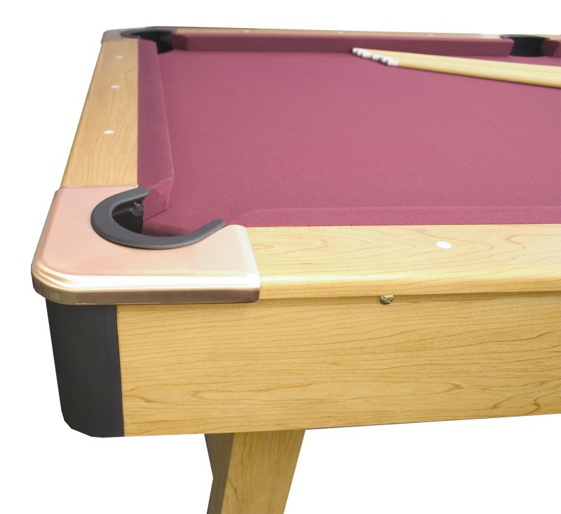 Expertly crafted corner pocket rails.