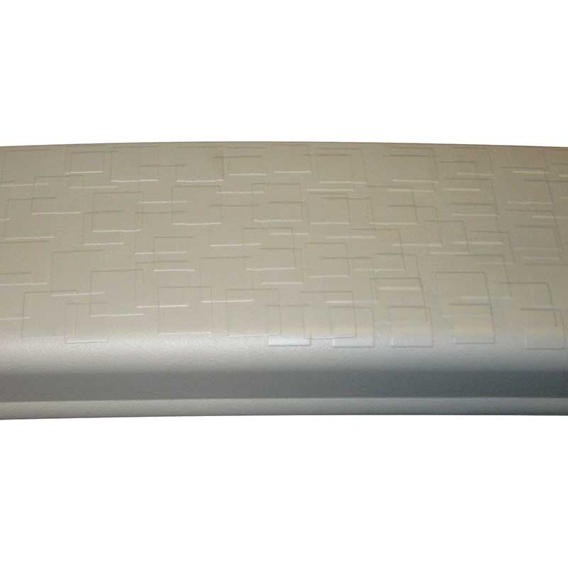 Resin top rails are true round for a curved, finished installation