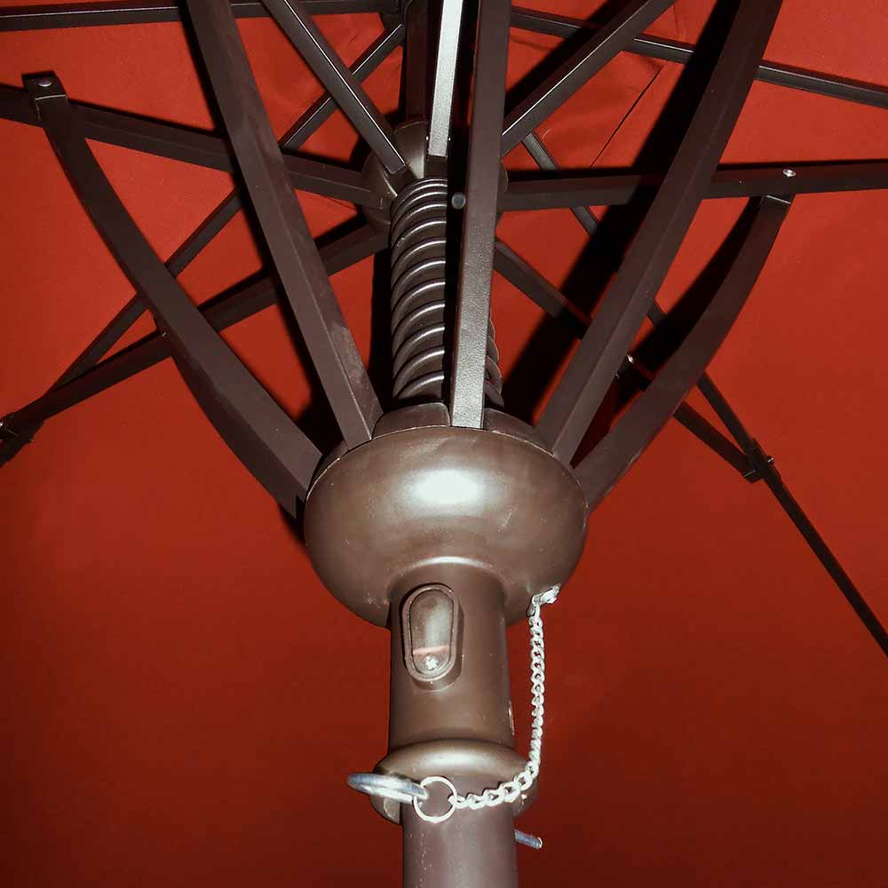 Effortlessly opens with push of a button!