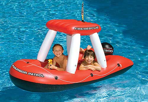 pool float with squirt gun